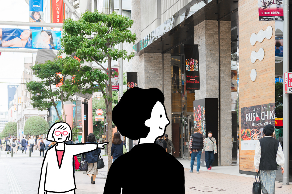 【写真】SOUPが入っているファッションビル仙台フォーラスの前にいるダイバーさんとシティさん。沢山の人が行き交う通りにある。